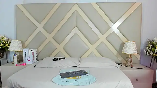 KATIA PETIT online show from 09.09.25