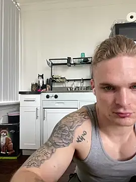 Snapshot of King_Kev_ chatting on 06.08.26 King Kev online show from 06.08.26
