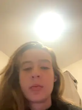 Snapshot of SeccySerena chatting on 11.15.25 SeccySerena online show from 11.15.25