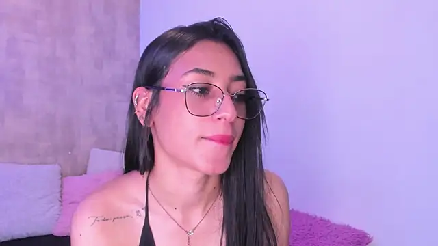 Becky G online show from 10.18.25