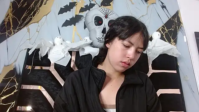 malejahotcs01 online show from 10.28.25