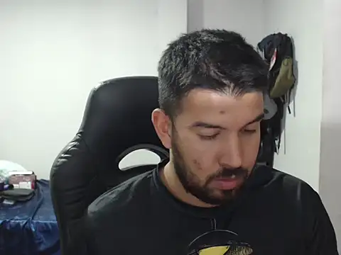 Axel11113 online show from 10.01.25