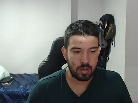 Axel11113 online show from 10.06.25