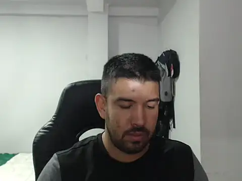 Axel11113 online show from 11.08.25