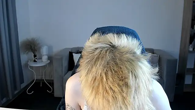 CarolineRichter online show from 09.21.25