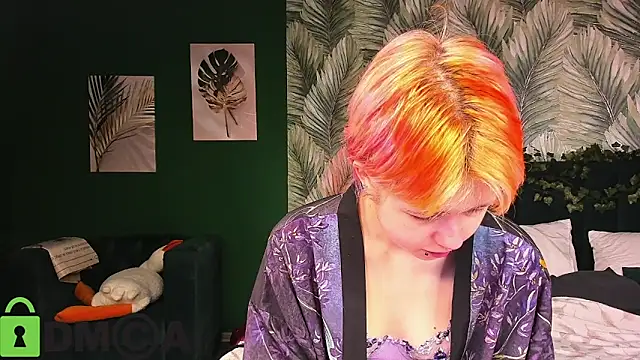 CarolineRichter online show from 12.14.25