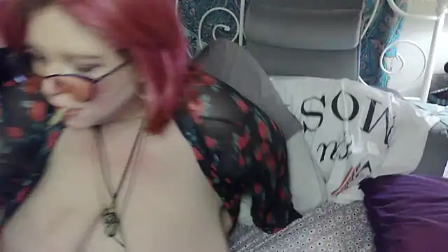 Snapshot of g0lden_are0las89 chatting on 12.01.25 g0lden are0las89 online show from 12.01.25