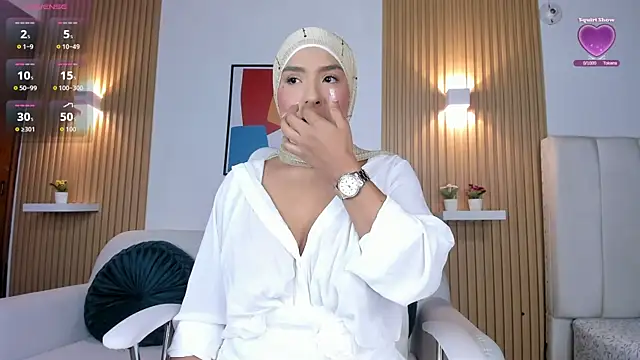 Snapshot of alma_avad chatting on 09.14.25 alma avad online show from 09.14.25