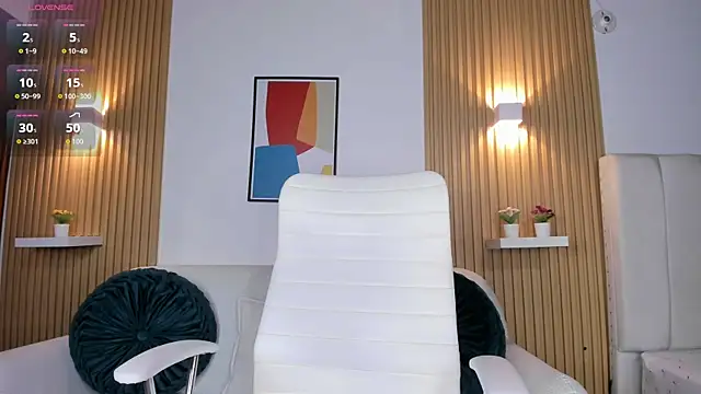 Snapshot of alma_avad chatting on 10.19.25 alma avad online show from 10.19.25