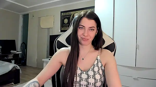 EmiLovsi online show from 03.05.26