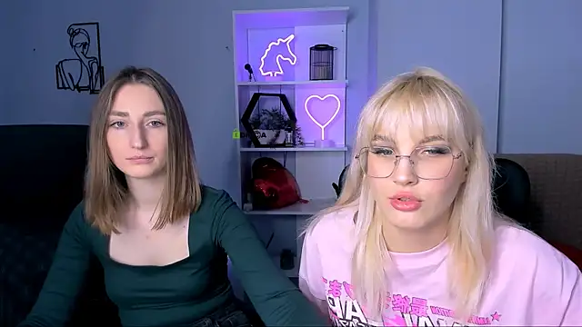 eva smiith  online show from 11.06.25