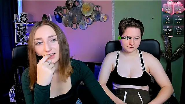 eva smiith  online show from 11.13.25