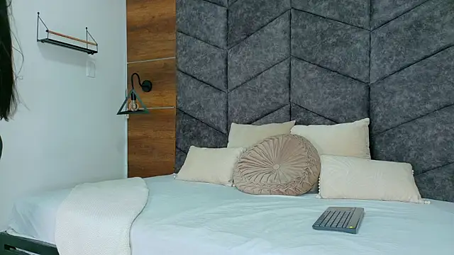 RiriiBrunette   online show from 12.03.25