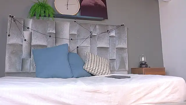 RiriiBrunette   online show from 02.22.26