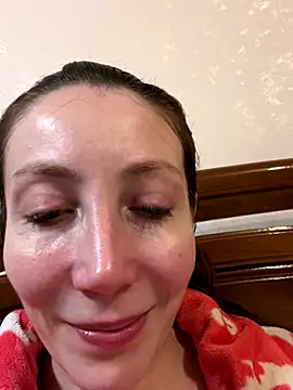 HellaryTourent online show from 11.27.25