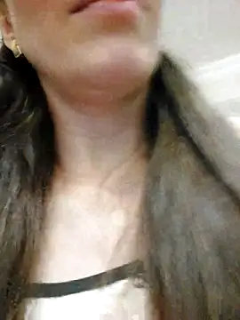 HellaryTourent online show from 02.18.26