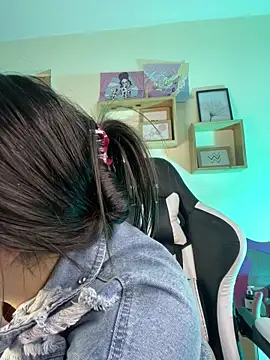 Valerie perez  online show from 09.10.25