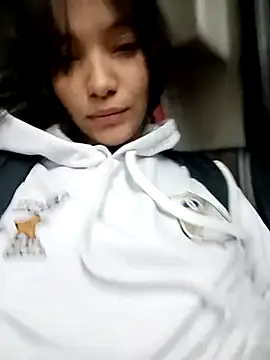 mia blue01 online show from 09.25.25