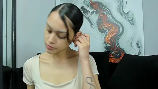 Charlottegray 1 online show from 09.27.25