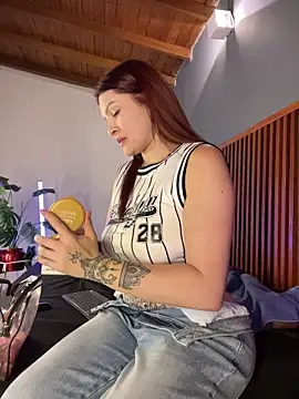 MarilynSmith01 online show from 04.12.26