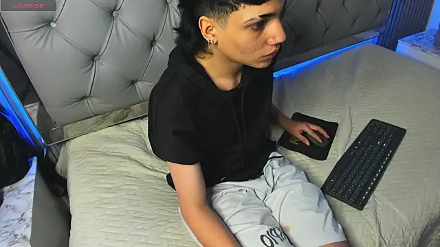 SamBlack  online show from 09.21.25