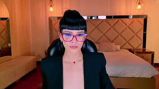 Snapshot of AgathaKondo_ chatting on 06.19.26 AgathaKondo online show from 06.19.26