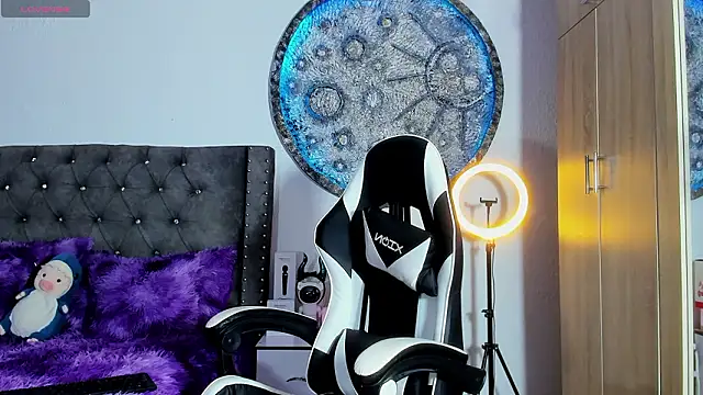 Katherine Rose online show from 02.15.26