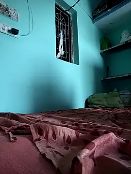 RAYI Queen 4 online show from 02.25.26