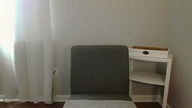 yourgurlfire online show from 09.09.25