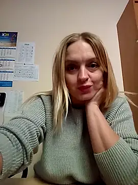 Ami Foxy online show from 10.23.25