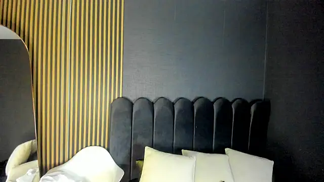 Gina 77 online show from 10.23.25