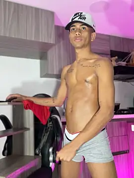 RyanScot4 online show from 10.05.25