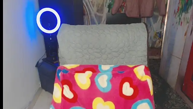 Milf Valeria online show from 11.19.25