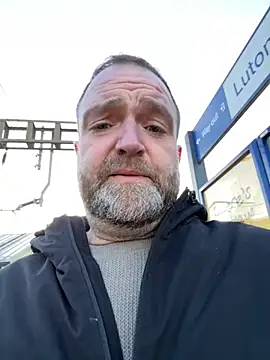 Dilfcam101 online show from 11.17.25