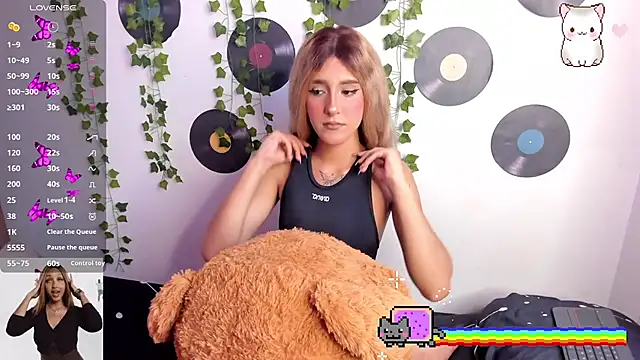 Amy Moonlight online show from 10.02.25