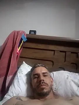 Snapshot of QfabO123 chatting on 10.11.25 QfabO123 online show from 10.11.25