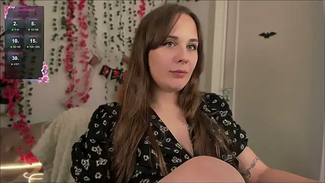 Snapshot of Rita_Wild chatting on 10.24.25 Rita Wild online show from 10.24.25