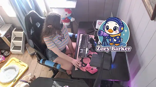 ZoeyBarker2007 online show from 09.19.25