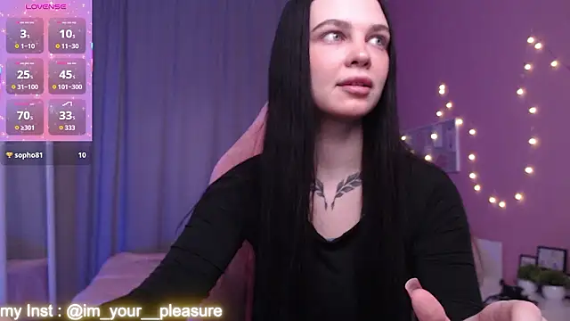 Michela Fruet online show from 03.08.26