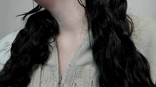 snow doll online show from 10.22.25