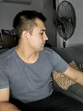 Bradd 32 online show from 04.10.26