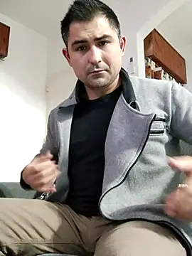 Snapshot of Bradd_32 chatting on 05.06.26 Bradd 32 online show from 05.06.26