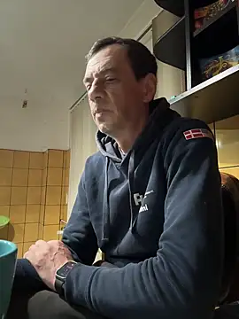 adiluci1 online show from 04.11.26