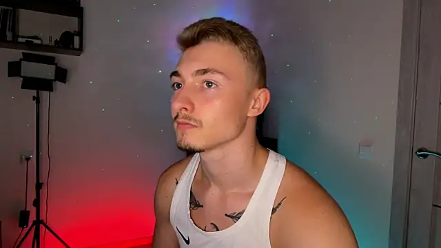 Artur  Skott online show from 10.14.25