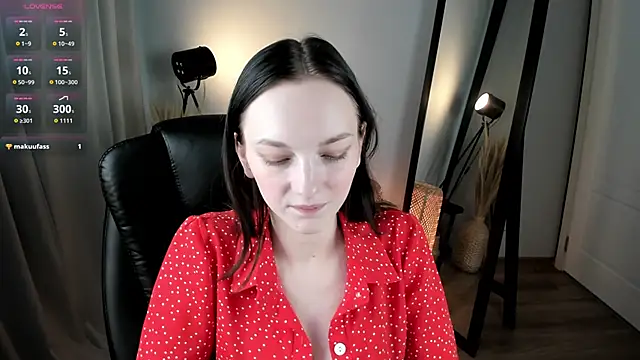 Nilliee Sugar online show from 09.10.25