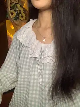 Nhinhi18 online show from 11.08.25