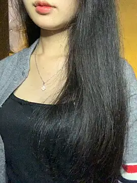 Nhinhi18 online show from 12.21.25