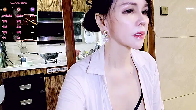 xinxinbabe online show from 12.22.25