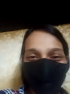 Snapshot of ursumita chatting on 10.16.25 ursumita online show from 10.16.25
