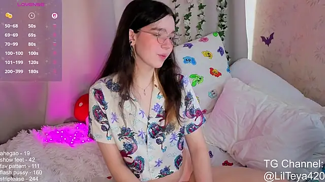 little Teya online show from 10.03.25